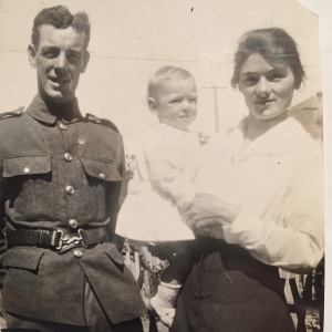 John James 'Jack' Knox with son Jack and wife Rose